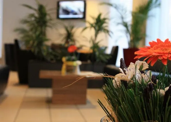 Senator Hotel