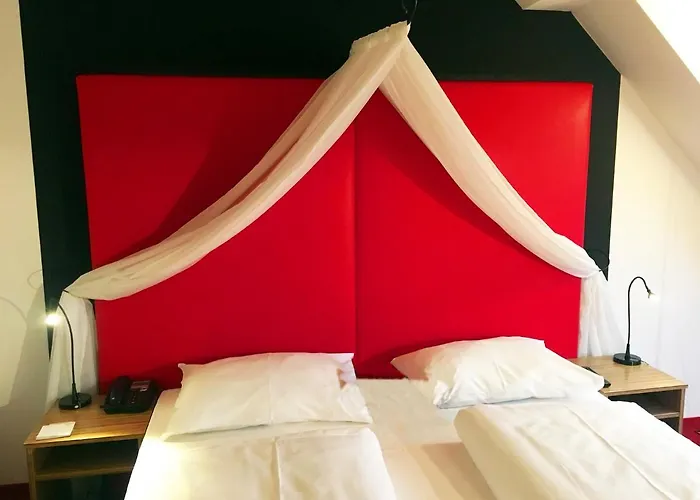Hotel Senator 4*